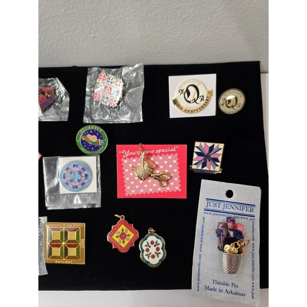 Quilting Show/ NQA PINS& Commemorative PENDANT LOT VARIOUS YEARS